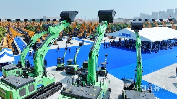 XCMG Excavator Hosts 7th International Customer Festival in Xuzhou