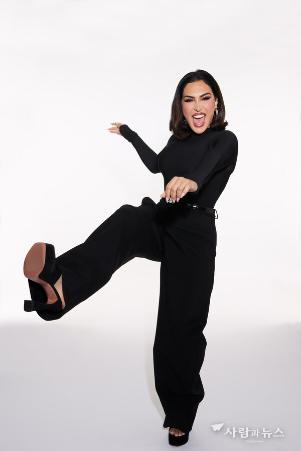HUDA BEAUTY RECLAIMS FULL OWNERSHIP AS AN INDEPENDENT BEAUTY BRAND