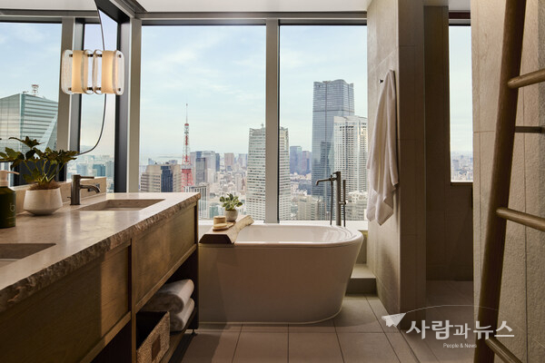 Panoramic Tower Suite at 1 Hotel Tokyo Credit: Mikkel Vang